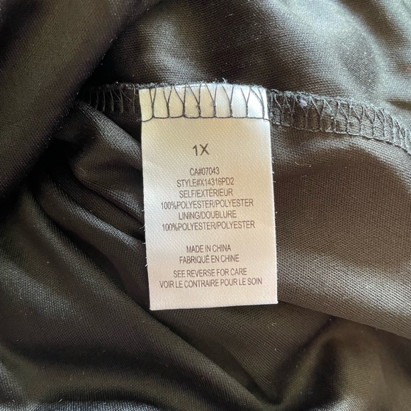 Flowy Blouse with Tank Top - Picture 6 of 8